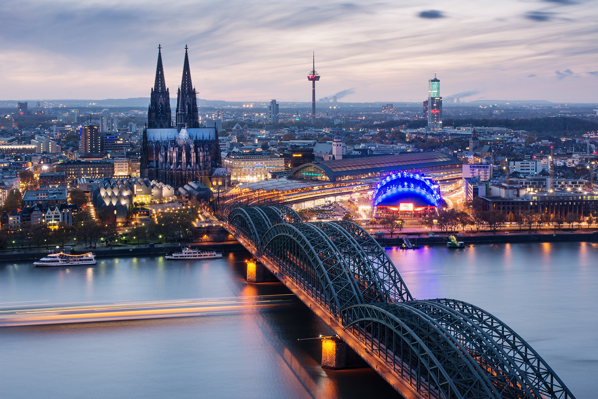 Köln bei Nacht - Dom, Hohenzollernbrücke